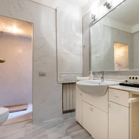 Piazza Del Popolo Bi- Popolo *